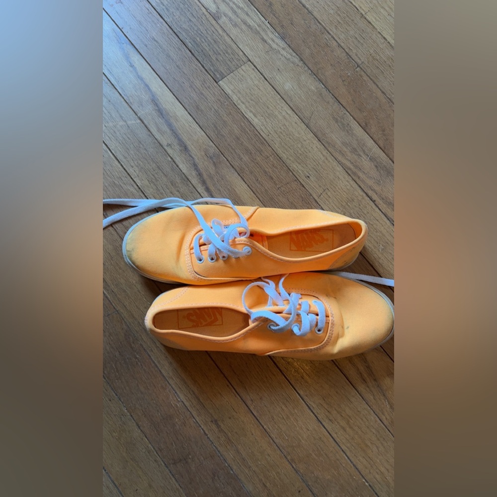 Vans Neon Orange Low Top Lace Up Thin Sole Sneakers women’s size 7.5 men’s 6